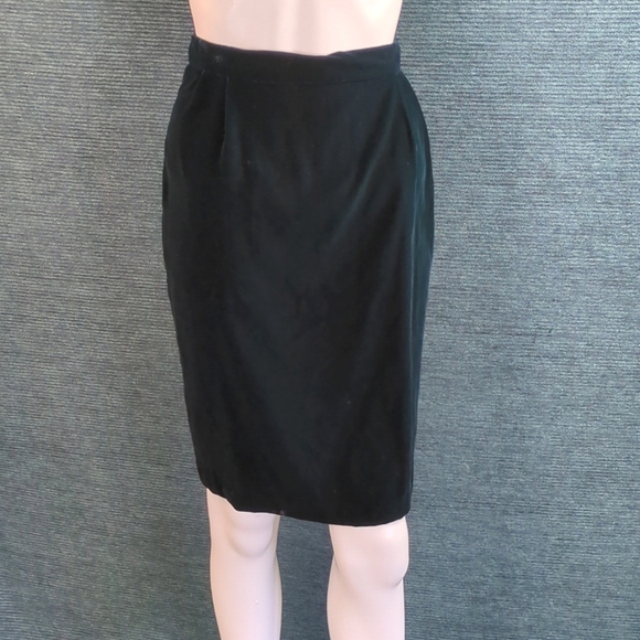 Vtg Niki Petites Velvet Skirt Set - Picture 11 of 17